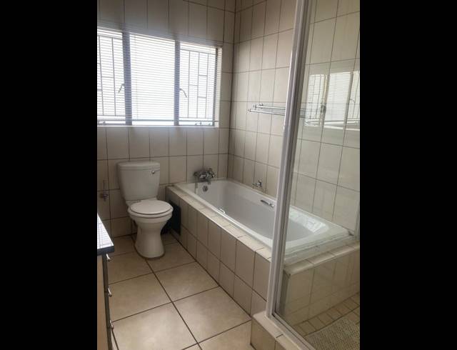 3 BEDROOM APARTMENT FOR SALE IN ORIEL